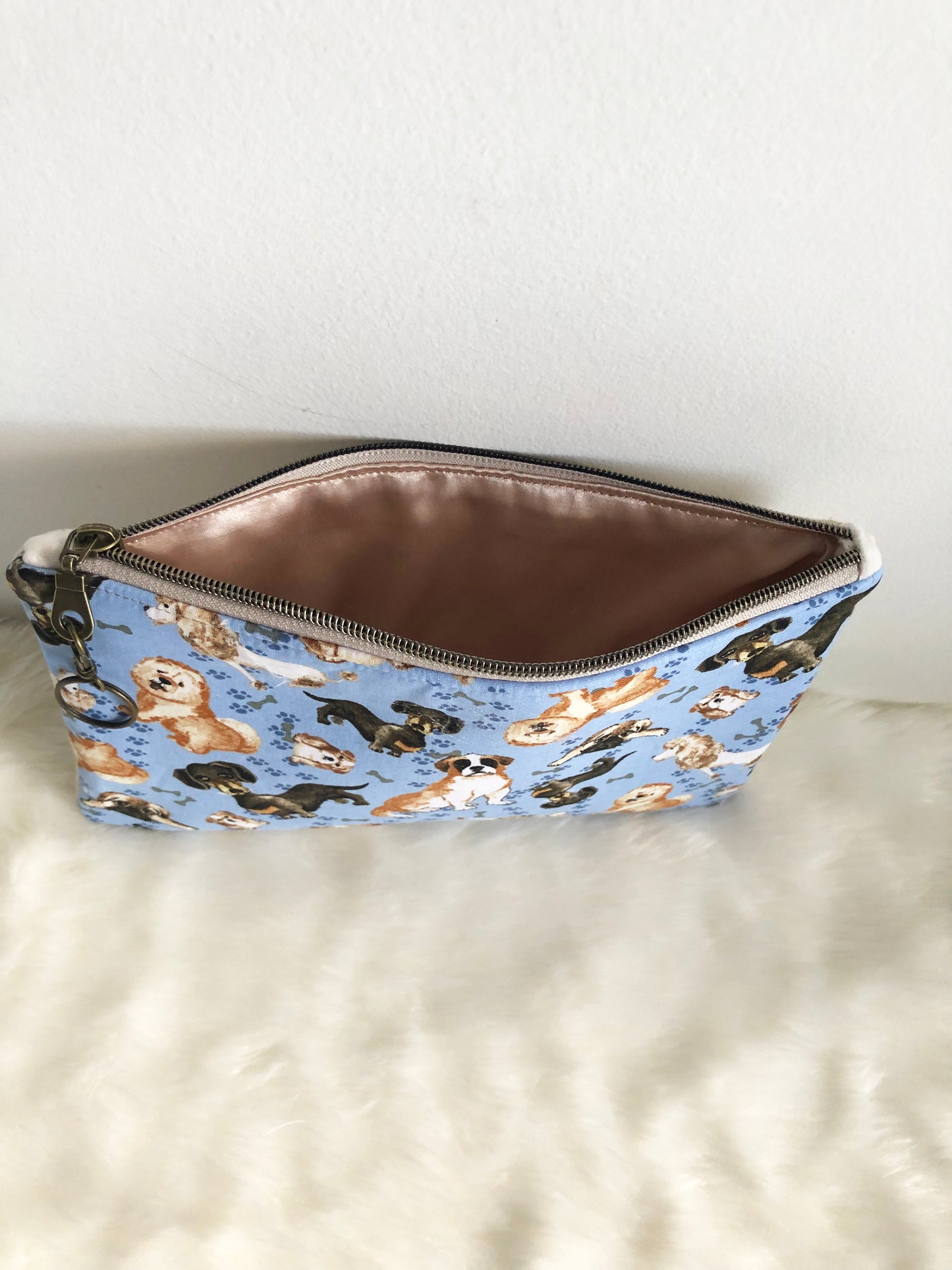 Blue Dog Pattern Pouch