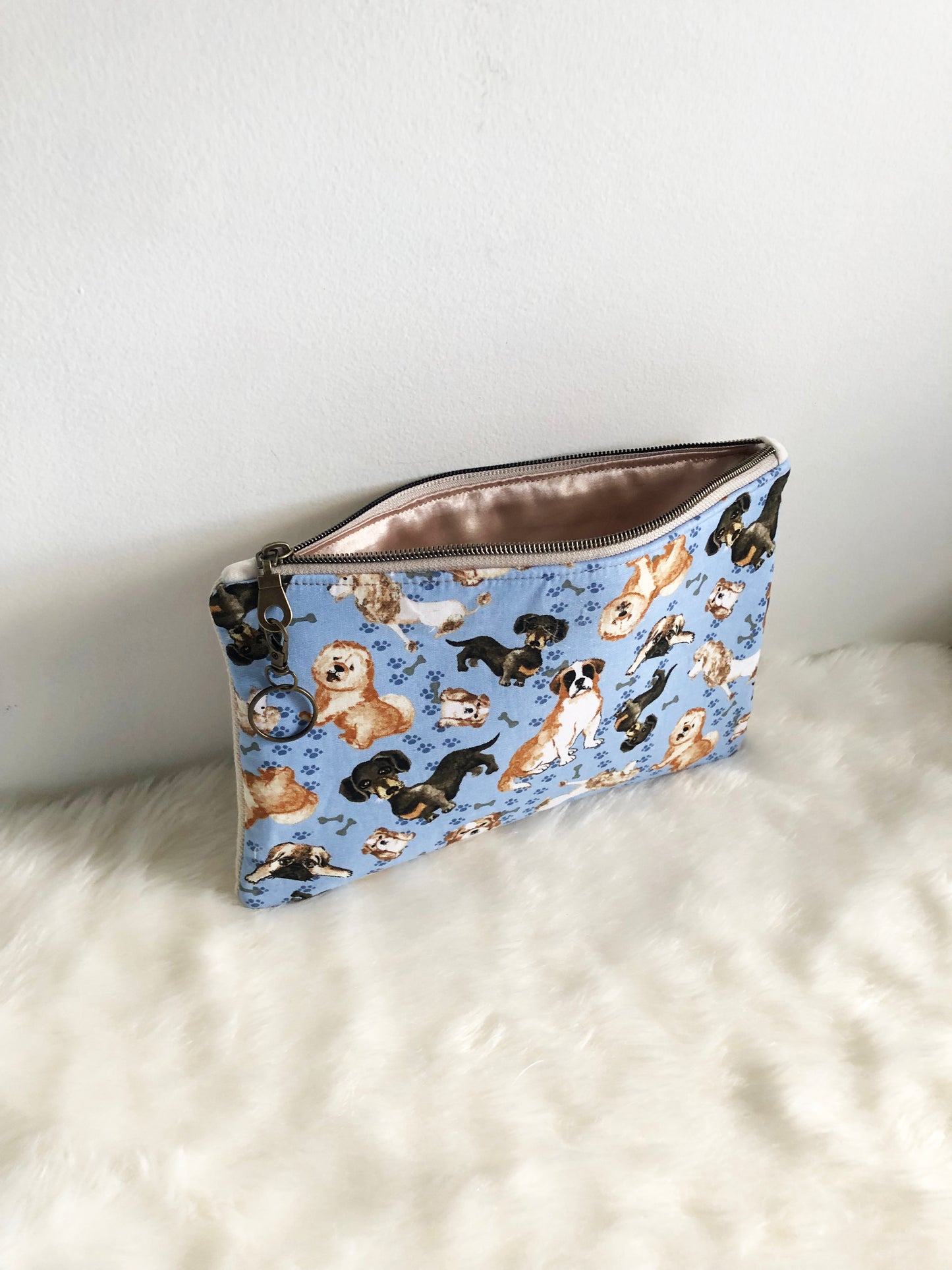 Blue Dog Pattern Pouch